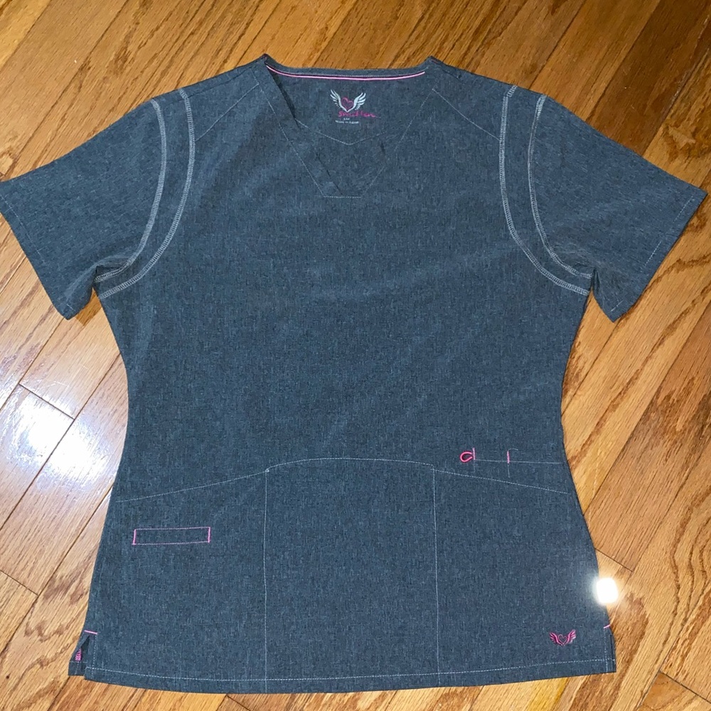Smitten Scrub Top - Heather Grey